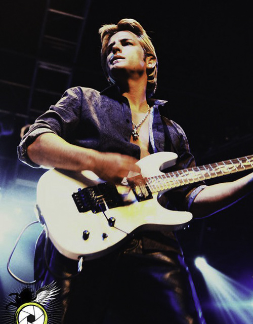 Dean Guitars Image