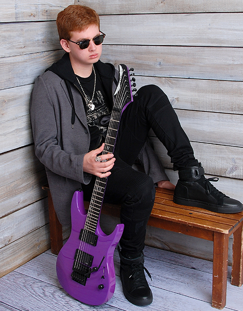 Dean Guitars Image